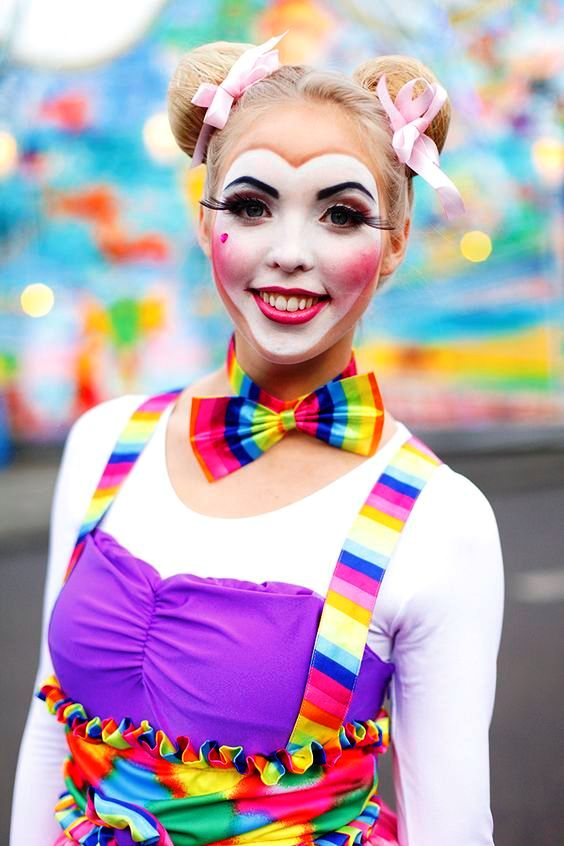 25 Clown Halloween Makeup Ideas for This Halloween Season - Flawssy