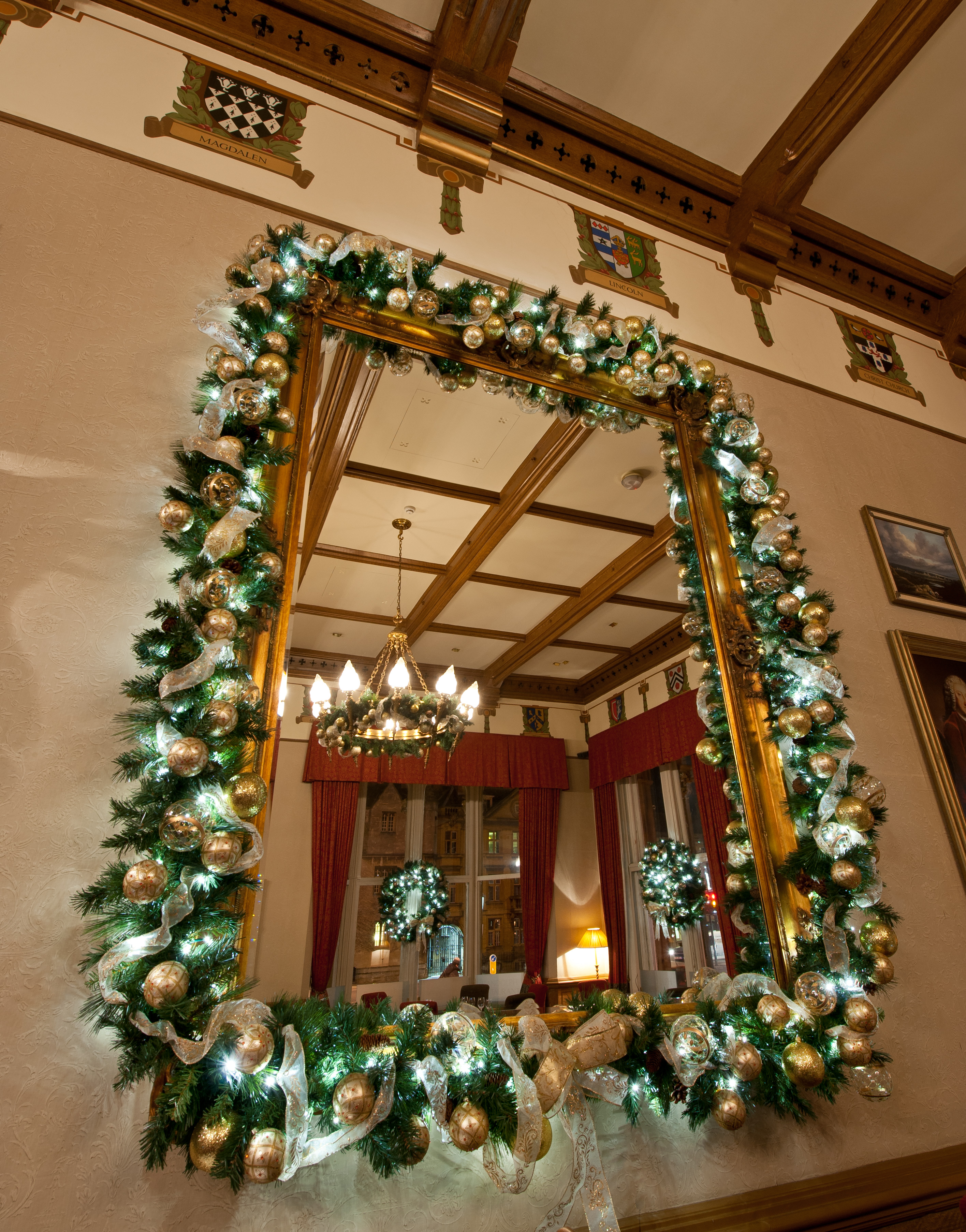 christmas garland and swag decorating ideas flawssy easy essay ideas