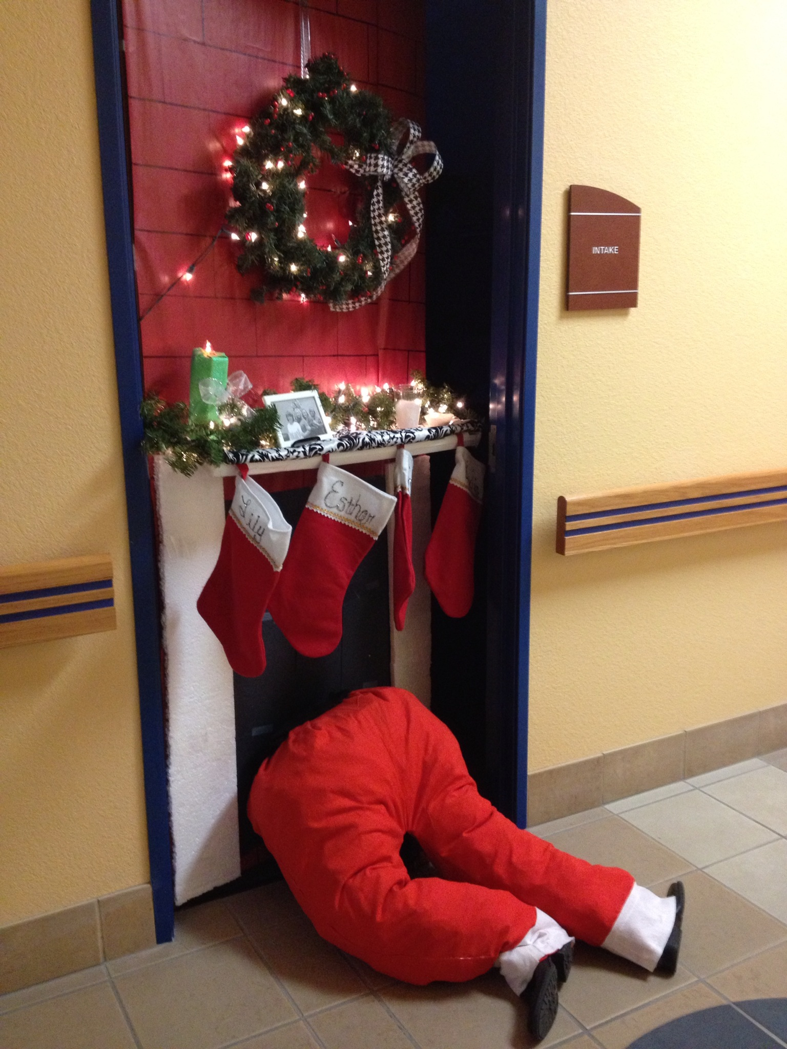 Top 30 Office Christmas Decorating Ideas Flawssy