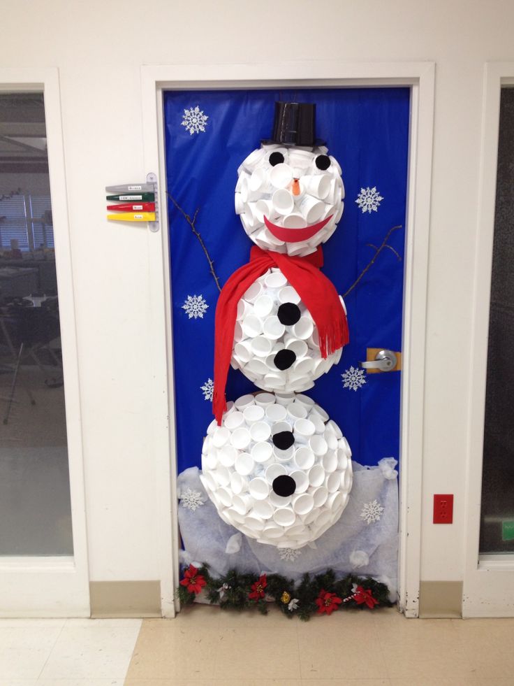 Top 30 Office Christmas Decorating Ideas Flawssy