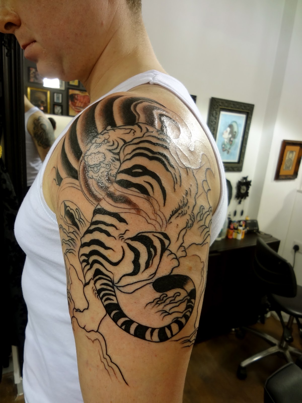 Geometric Tattoo Tiger Ideas - Flawssy