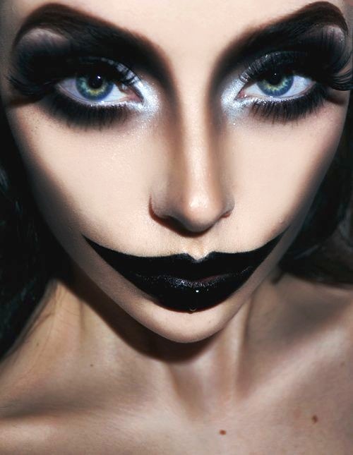 25 Black Halloween Makeup Ideas to Look Creepist this Year Flawssy