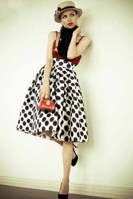 25 Marvelous Vintage Women's Fashion Ideas - Flawssy