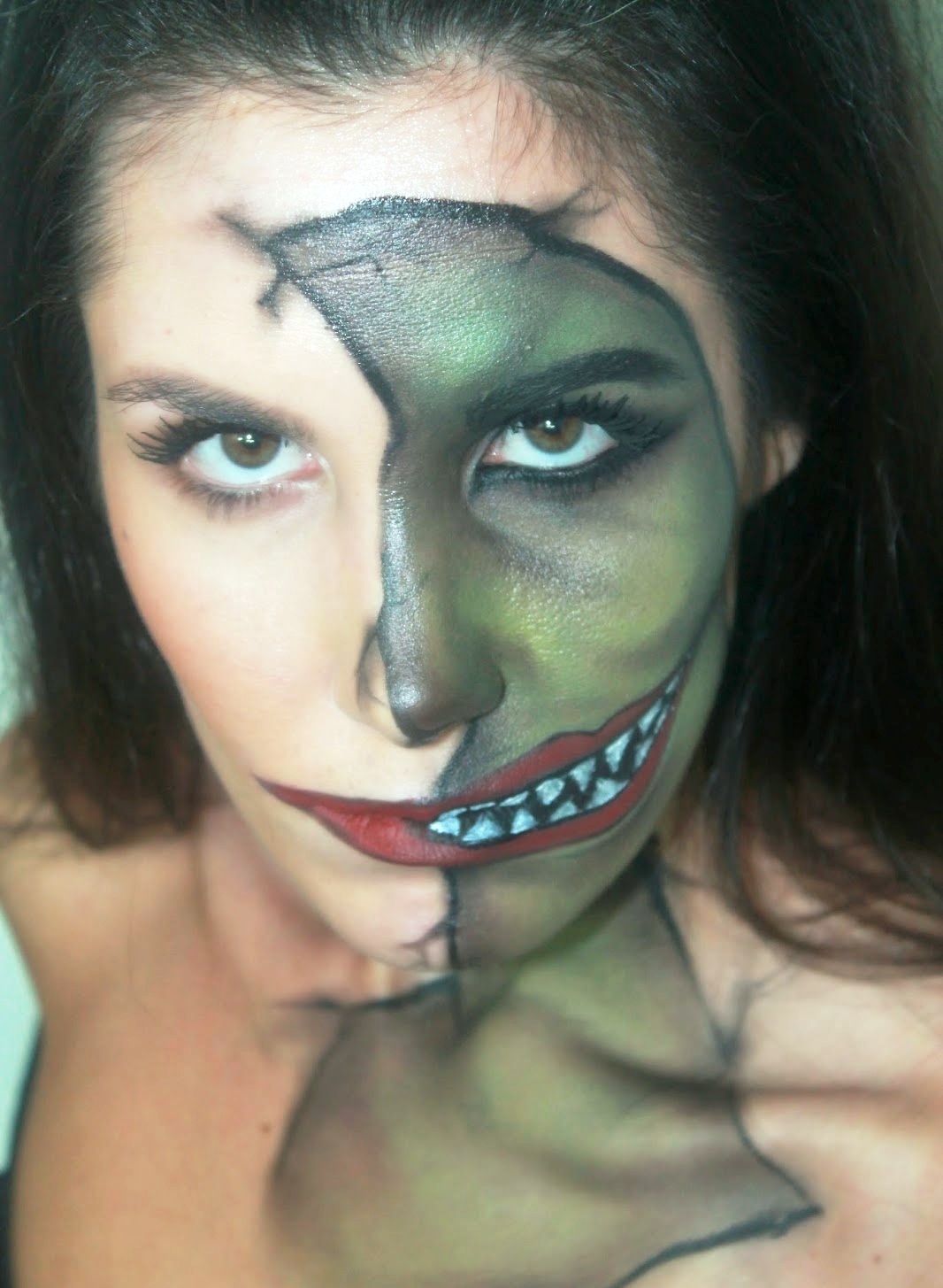 25 HalfFace Halloween Makeup Ideas for Women Flawssy