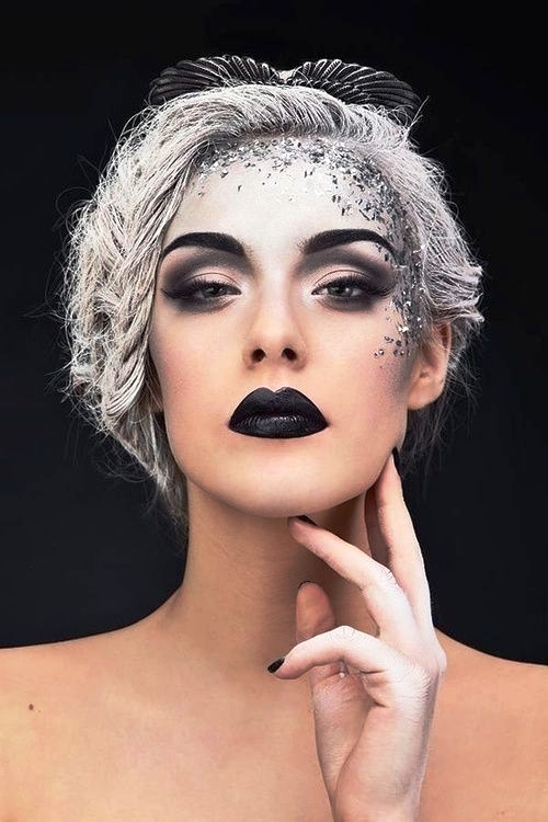 Goth Halloween Makeup
 25 Gothic Halloween Makeup to Try Flawssy