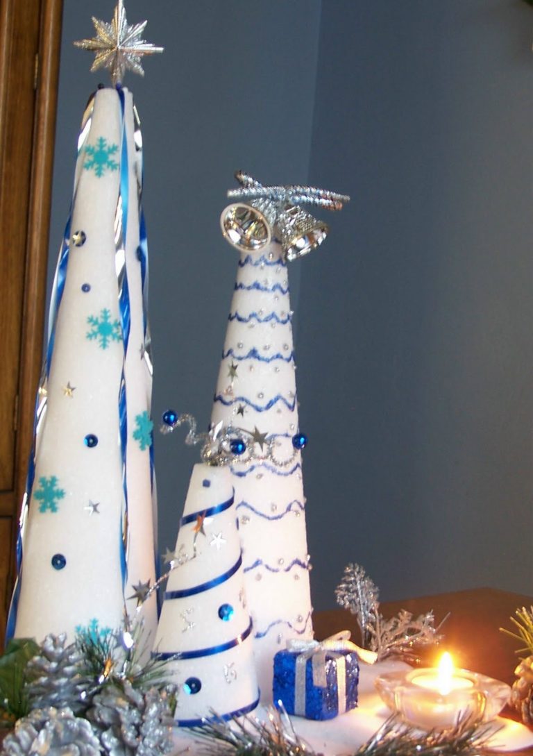 Top 30 Office Christmas Decorating Ideas Flawssy