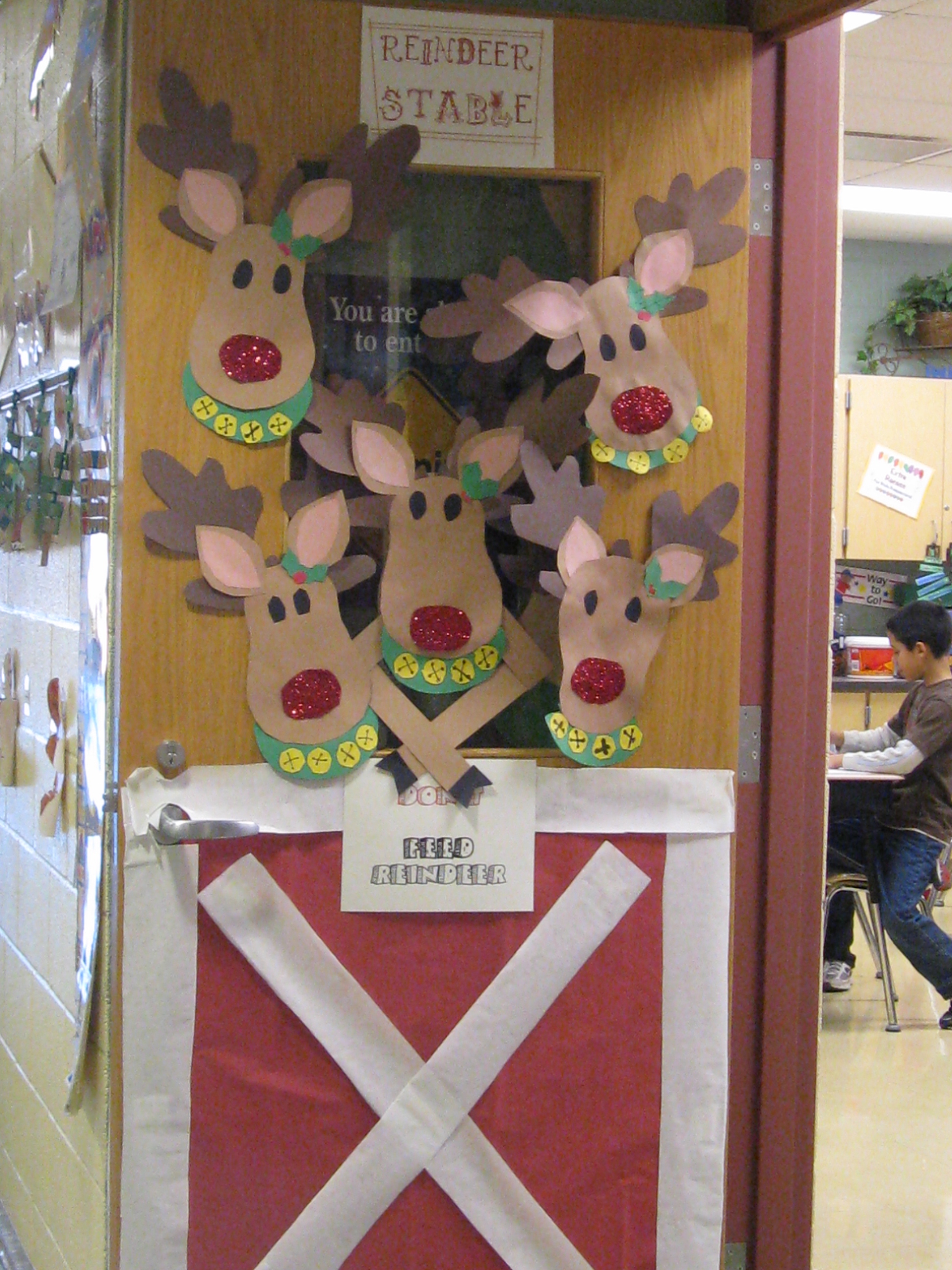 Cute Classroom Christmas Decorations To Copy In 2016 - Flawssy