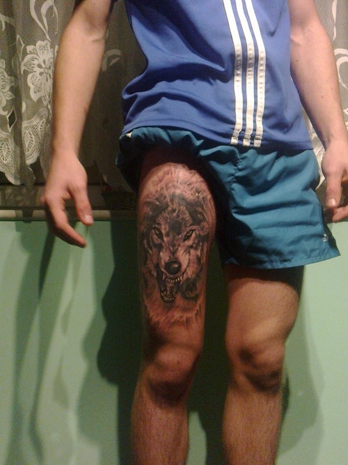 Wolf Tattoo Thigh Ideas - Flawssy
