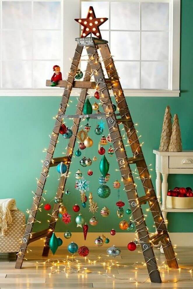 A Christmas tree with a ladder (1)