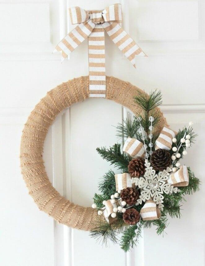 A burlap wreath (1)