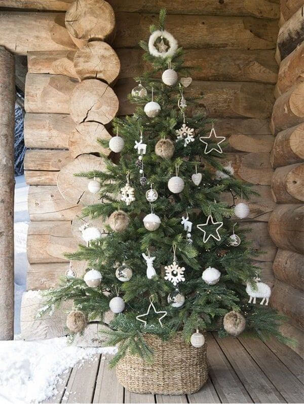 A chalet-style Christmas tree (1)