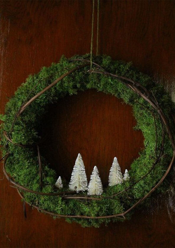 A forest-like Christmas wreath