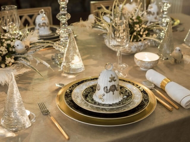 A golden decoration for a chic holiday table (1)