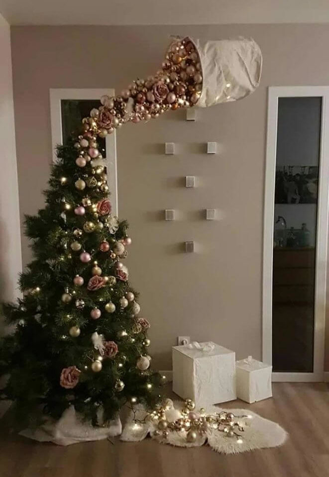 A magical Christmas tree (1)
