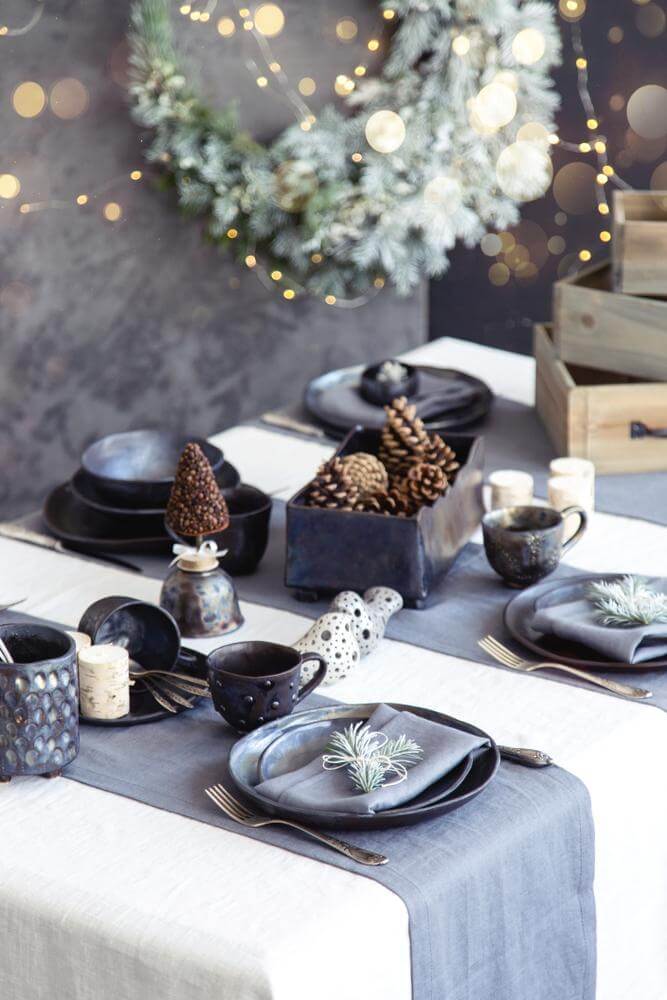 Trays filled with pine cones (1)