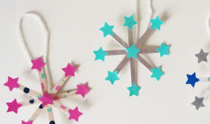 Wooden snowflakes (1)