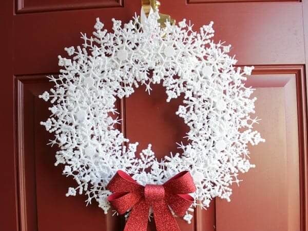 Wreath of snowflakes (1)