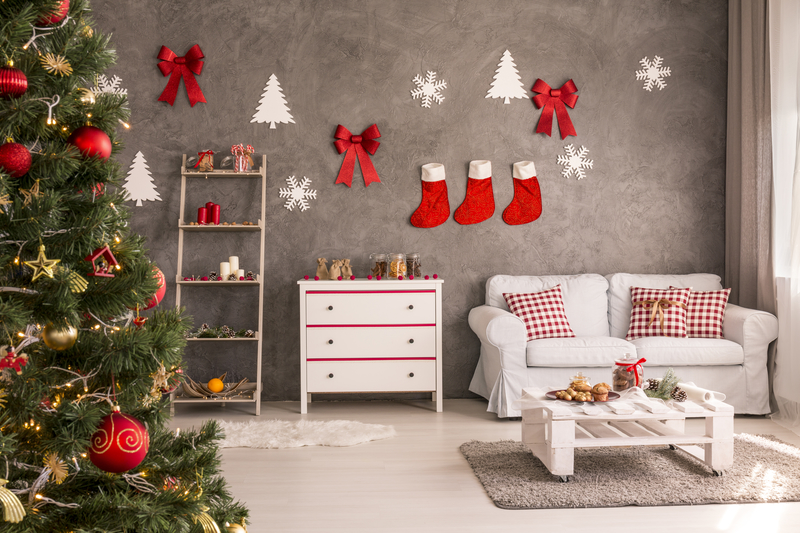 25 Ways to Decorate Your Walls for Christmas - Flawssy