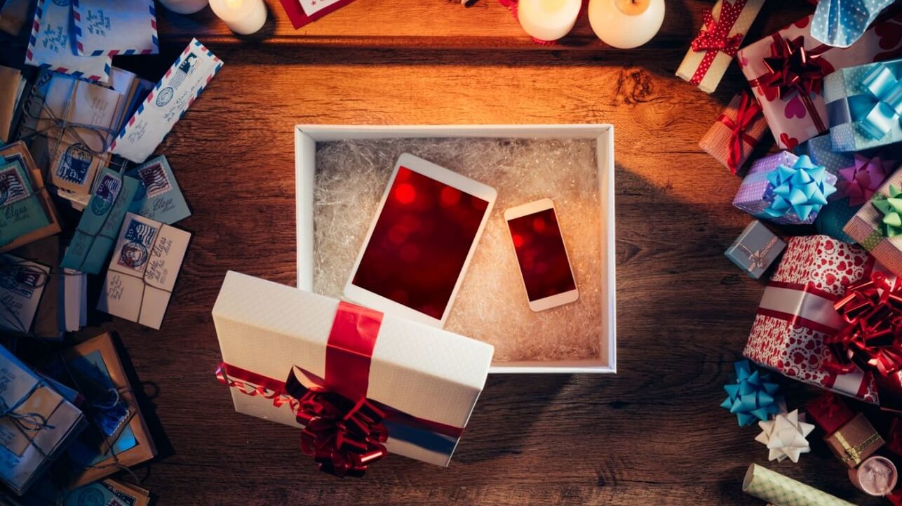 30 Best High Tech Gift Ideas for Christmas (1)