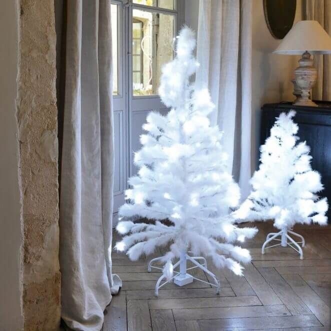 A luminous Christmas tree (1)