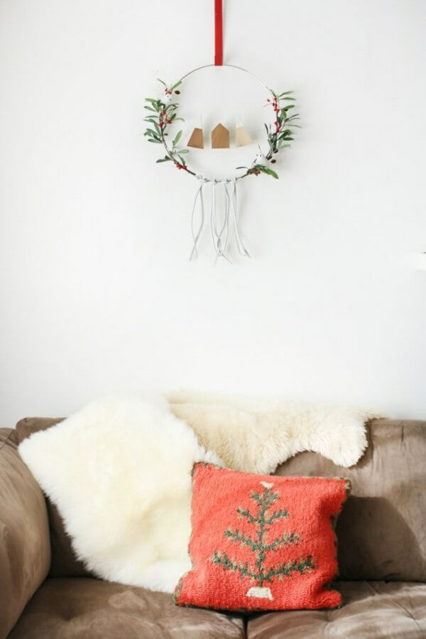 A minimalist & Scandinavian Christmas wreath (1)