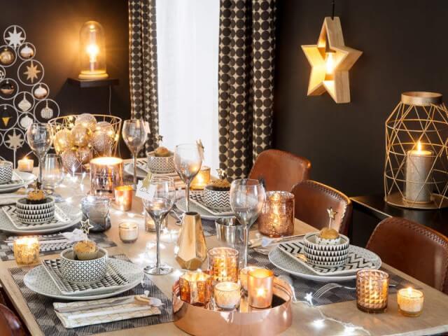 An illuminated table for a Christmas atmosphere (1)