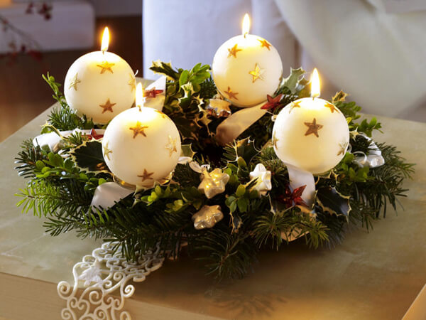 Candles in the shape of decorative balls (1)