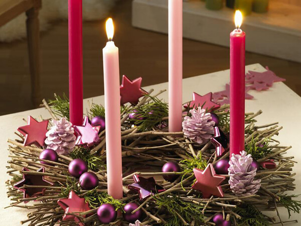 Choose pink and fuchsia candles (1)