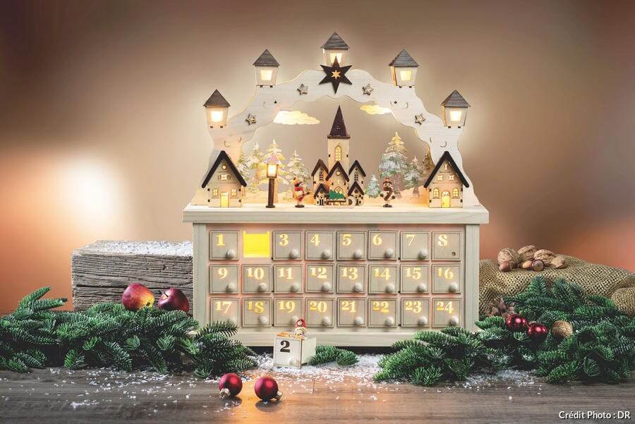 Christmas village advent calendar (1)