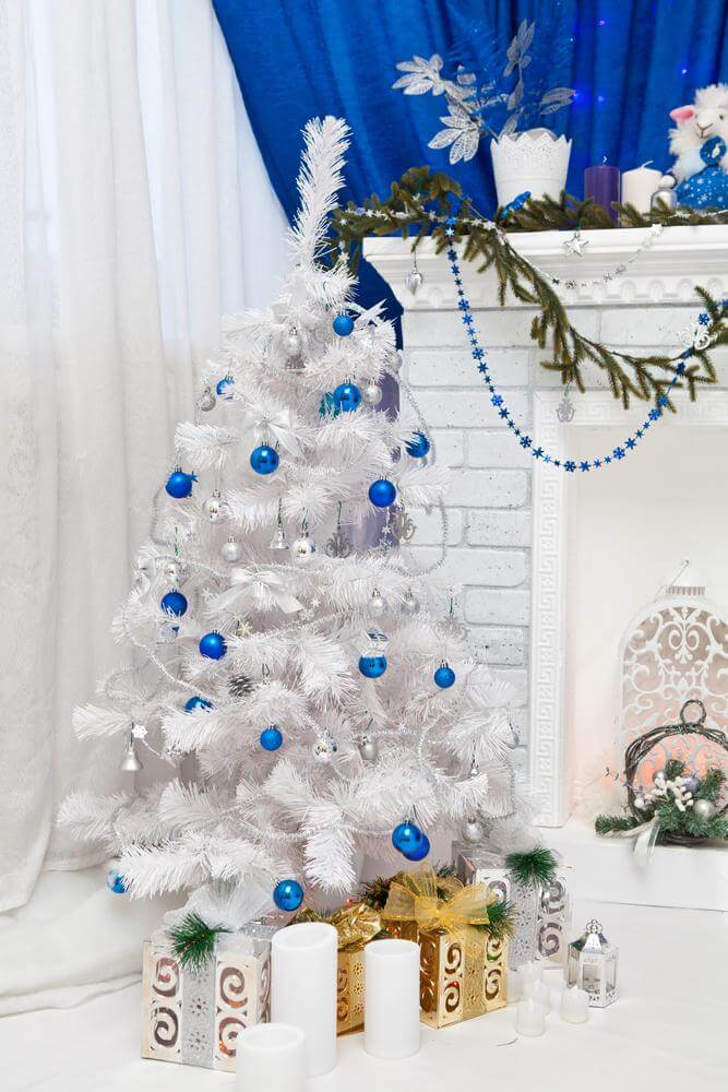 Cool tones for a white Christmas tree! (1)
