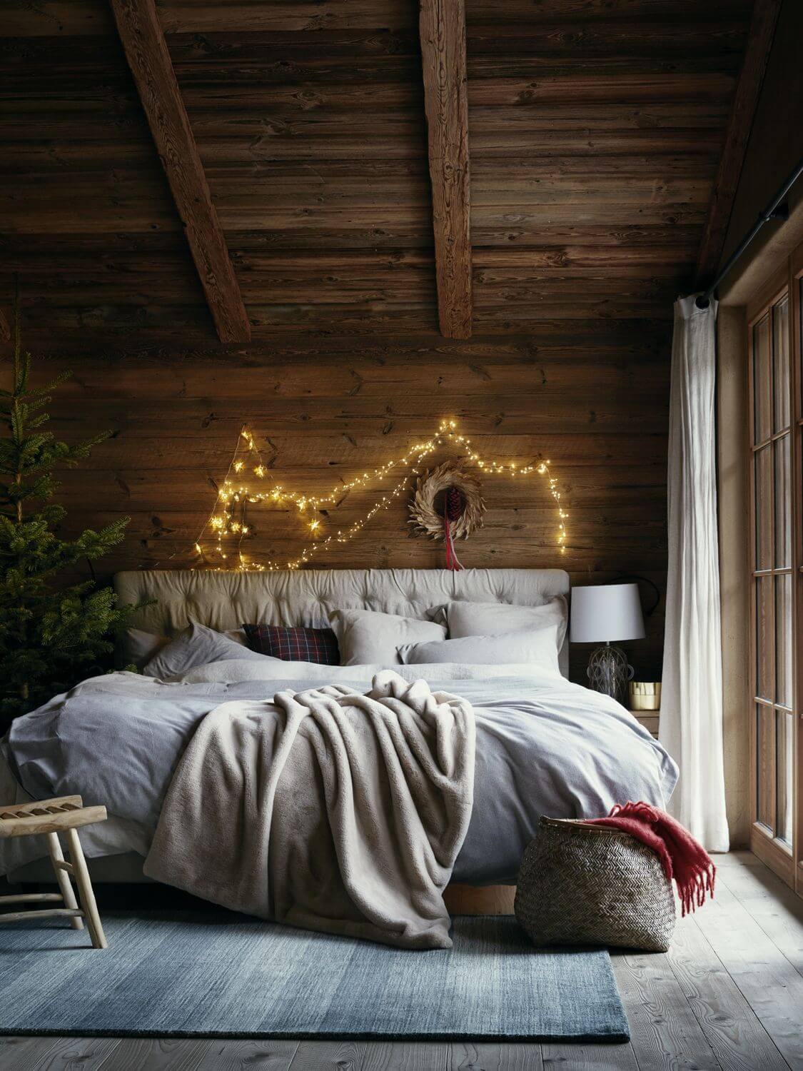 Country chic bedroom (1)