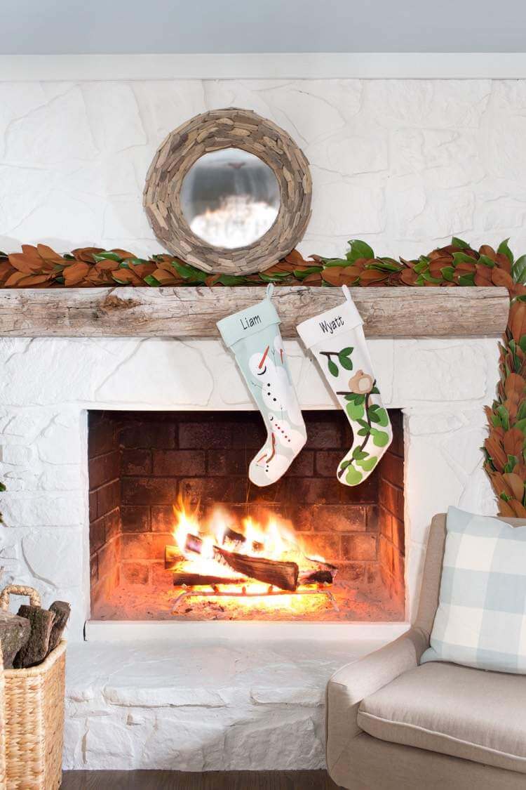 DIY felt Christmas socks idea (1)
