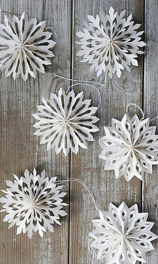 DIY snowflakes, Nordic style decoration (1)