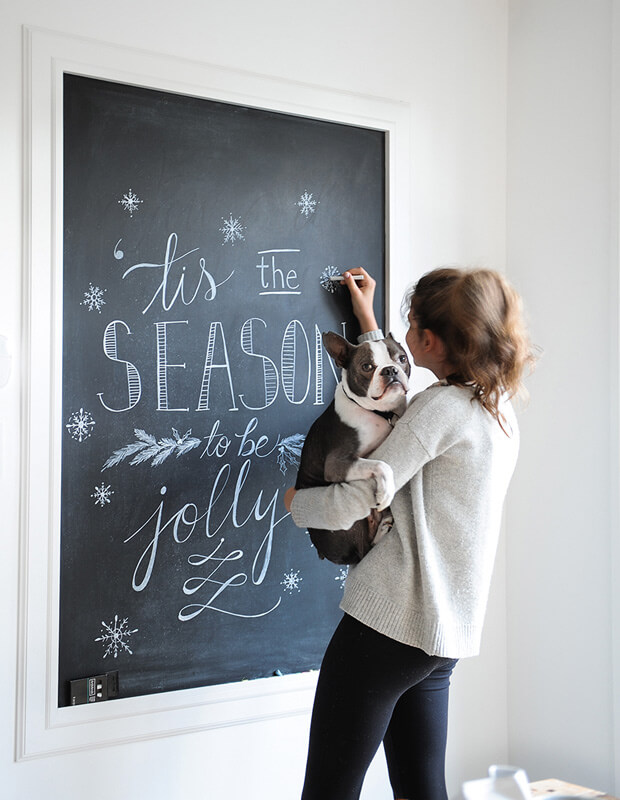 Framed blackboard with a festive message (1)