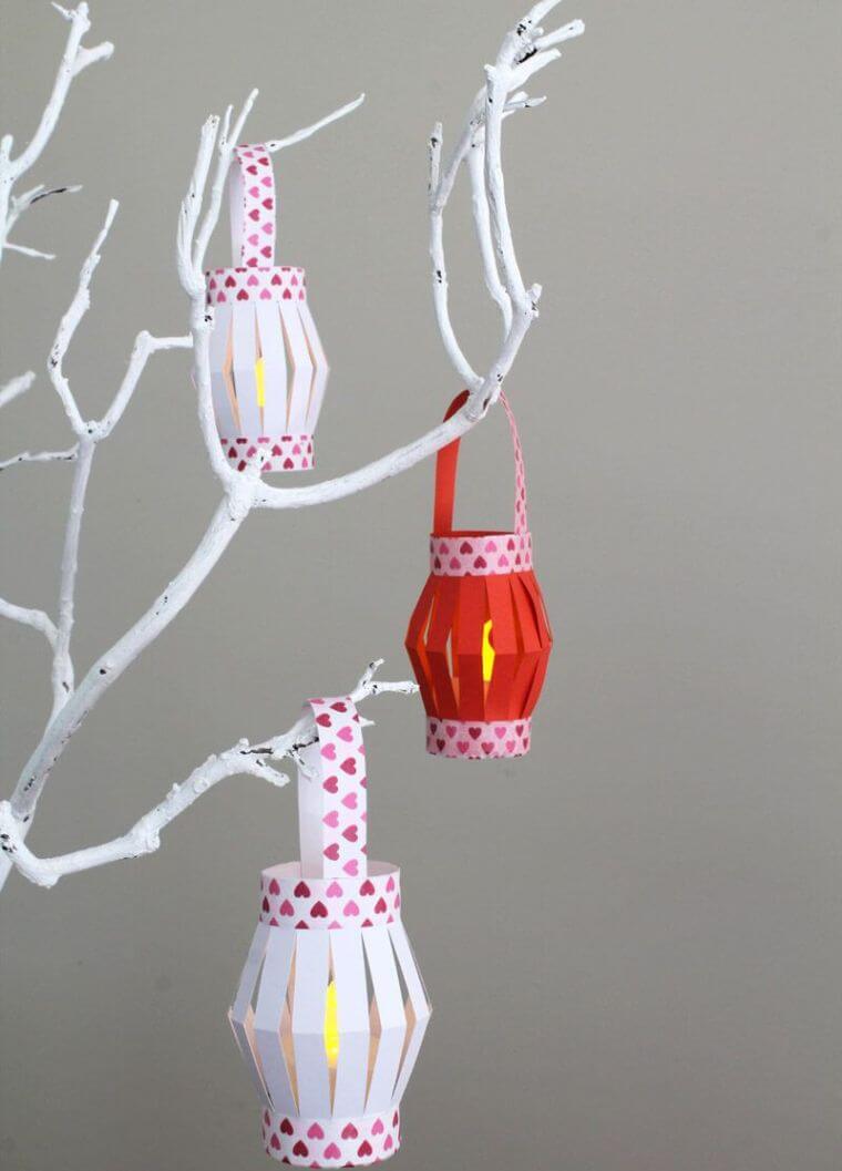 Make a light paper lantern to decorate your Christmas tree 1 (1)