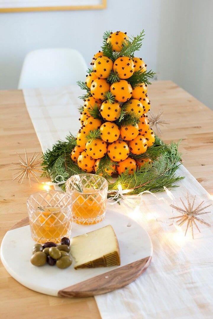 Mountain of oranges studded with cloves (1)