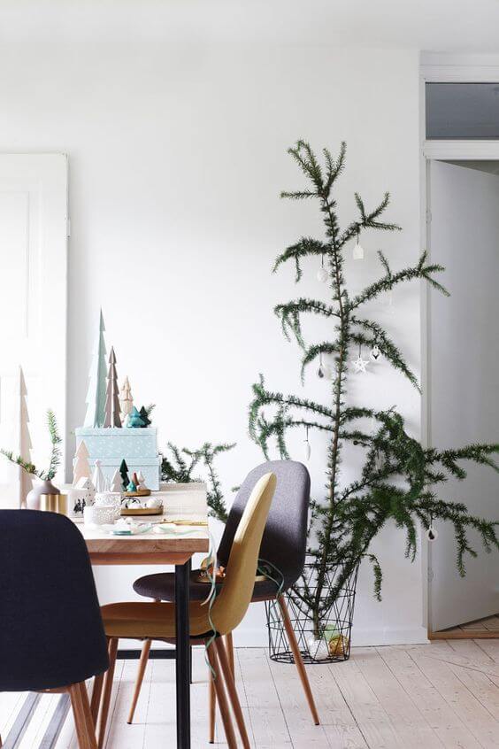 Scandinavian Christmas decoration and very original alternative tree (1)