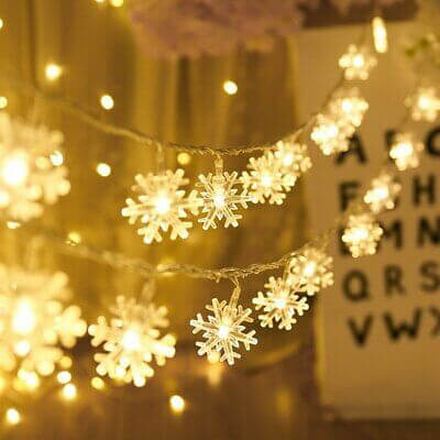 The snowflakes light up on the garland (1)