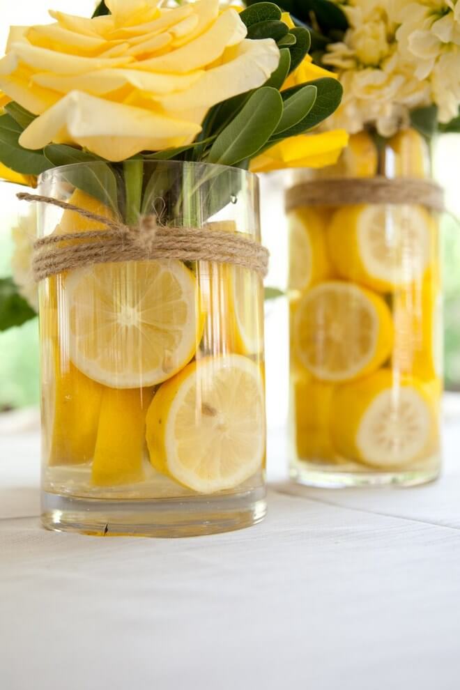 Vases with lemons (1)