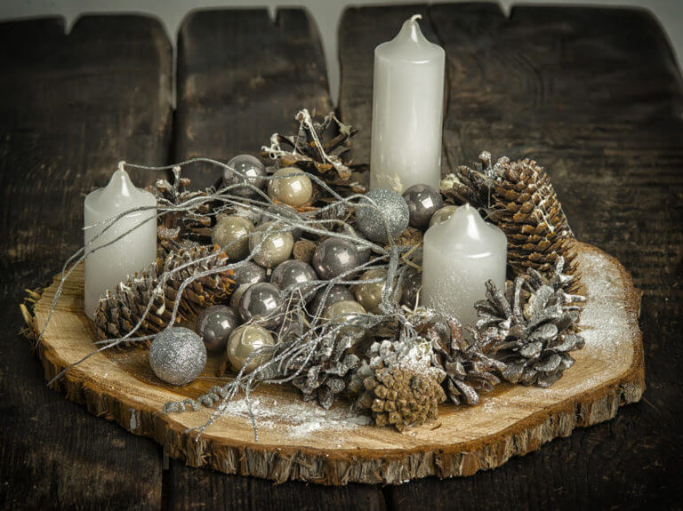 candles and pine cones 