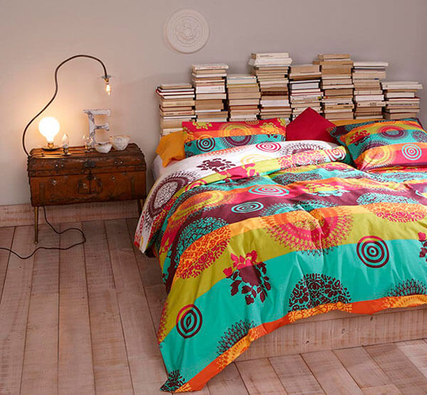 An original decor for his room with books (1)