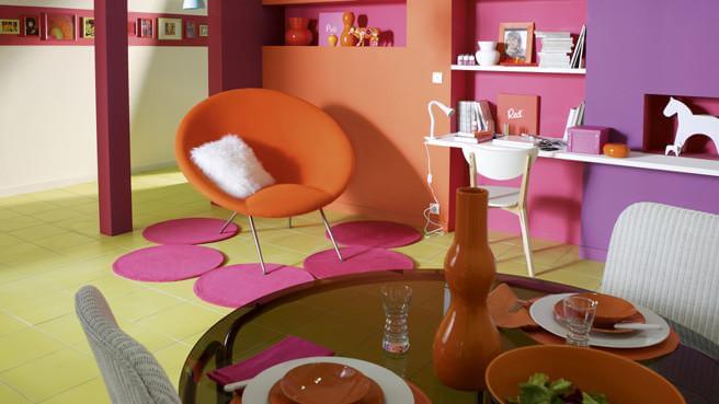 Colorful vintage living room (1)