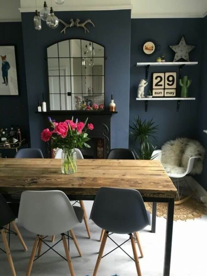 Paint the walls with Classic Blue (1)