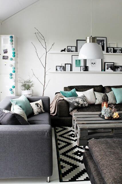 The charm of a small 100% Scandinavian living room (1)