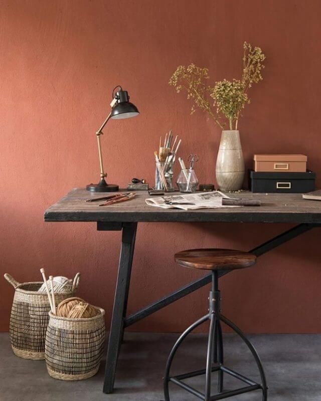 Use terracotta paint to replace brick walls (1)