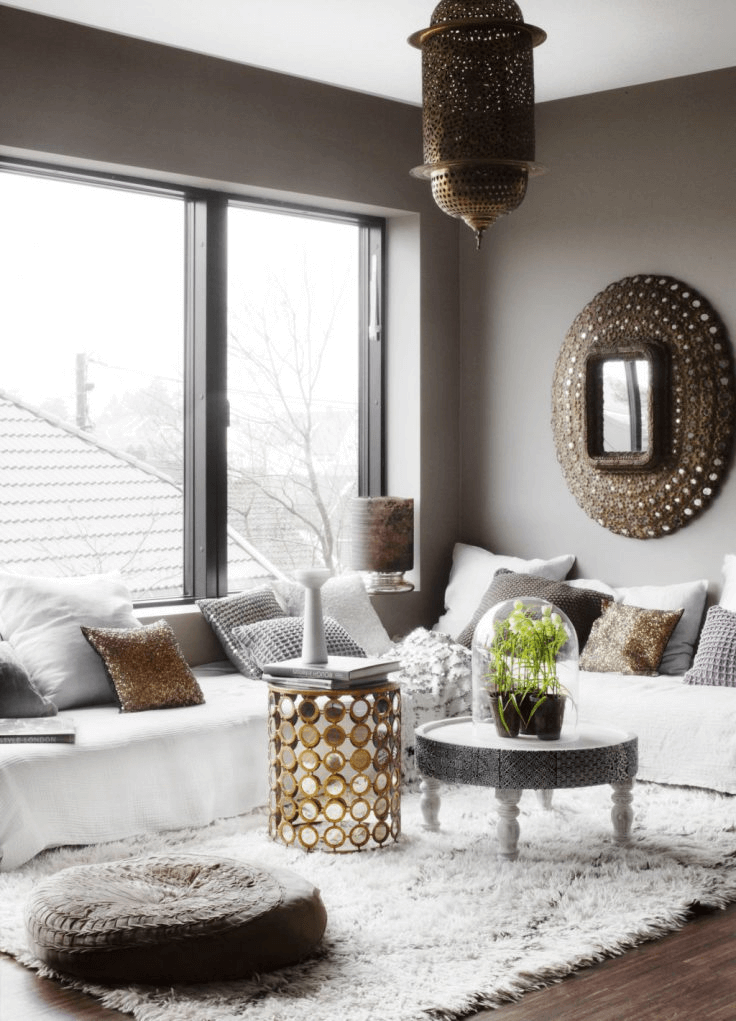 White-and-gold-living-room
