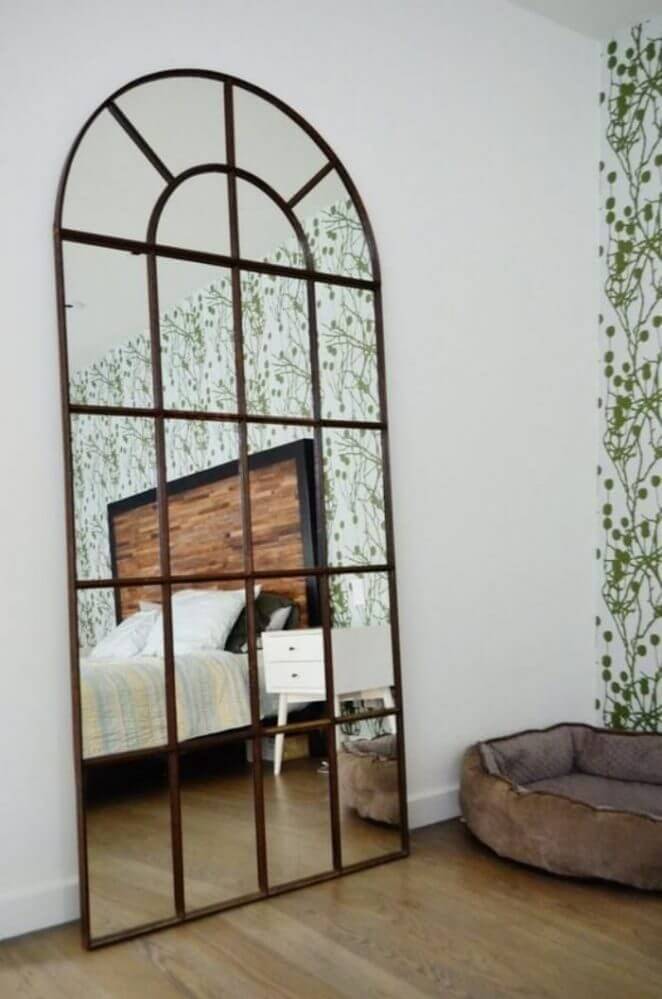 A large workshop-style mirror (1)