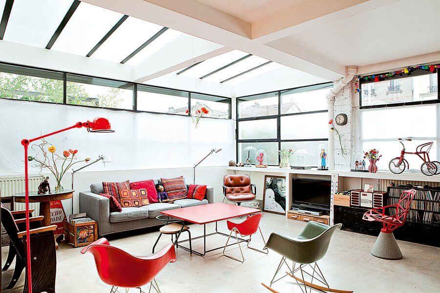 A multicolored vintage-style living room (1)