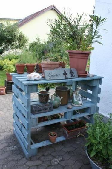 A table for gardening1 (1)