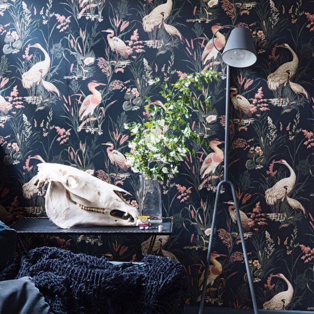 A wallpaper with animal motifs (1)
